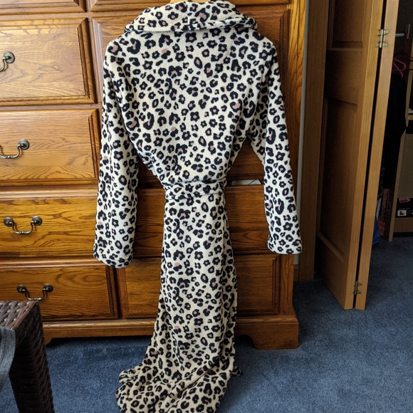 Dearfoams robe - Picture 2 of 3